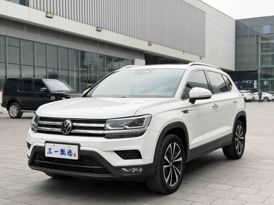 Volkswagen Tharu 2021 Tuyue 280TSI 2WD Luxury Edition PLUS 2022 — фото 1, купить с доставкой в Москву