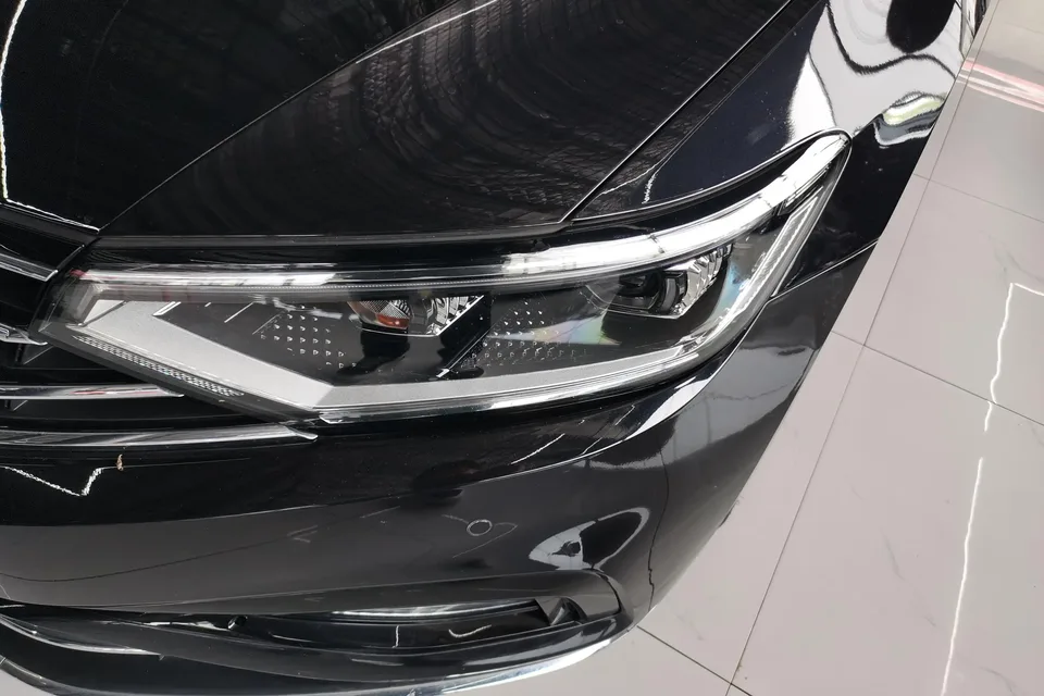 Volkswagen Magotan Magotan 2020 330TSI DSG Luxury Edition 2022 — миниатюра 2