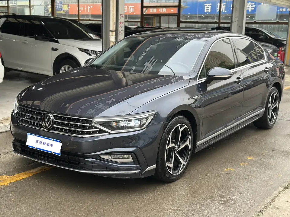 Volkswagen Magotan 2023