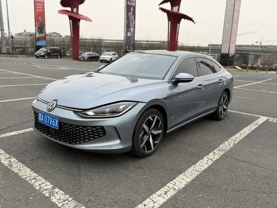 Volkswagen Lamando Lingdu 2022 Lingdu L 280TSI DSG Cool Edition 2022 — photo 1, buy with delivery to Moscow