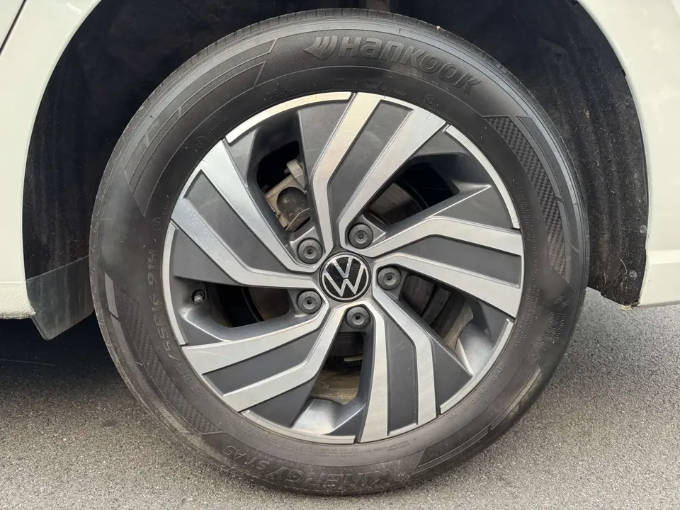 Volkswagen Bora Bora 2025 200TSI DSG Joyride Navigation Edition 2025 — миниатюра 3