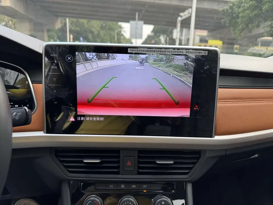 Volkswagen Bora Bora 2025 200TSI DSG Joyride Navigation Edition 2025 — миниатюра 4