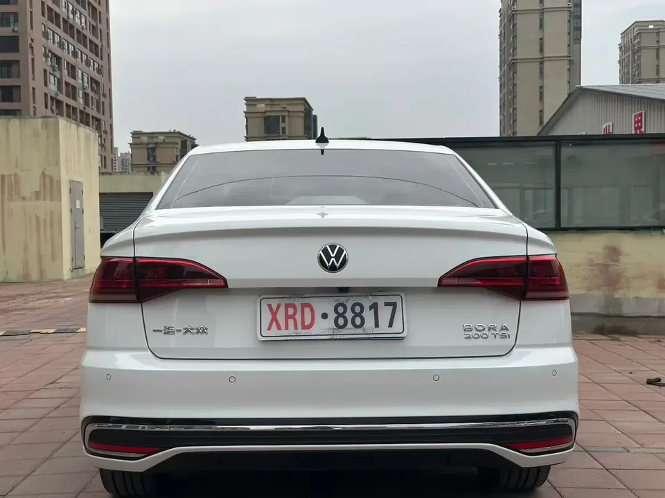 Volkswagen Bora Bora 2023 200TSI DSG Joy-Drive PRO Edition 2023 — миниатюра 2