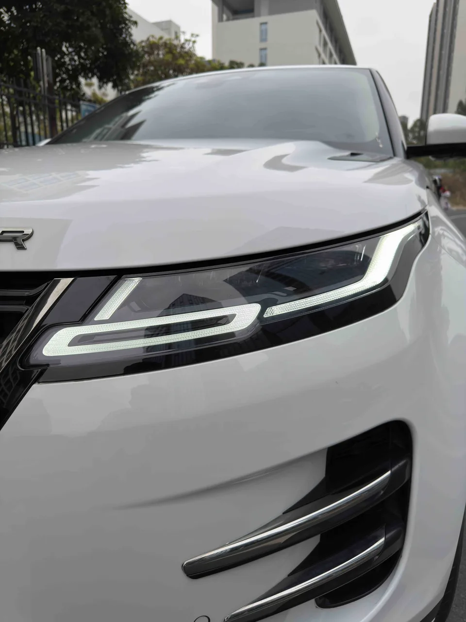 Land Rover Range Rover Evoque Aurora L 249PS R-Dynamic HSE Luxury Edition 2024 — миниатюра 4