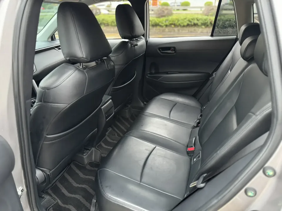 Toyota CorollaCross 2.0L CVT Pioneer Edition 2023 — миниатюра 3