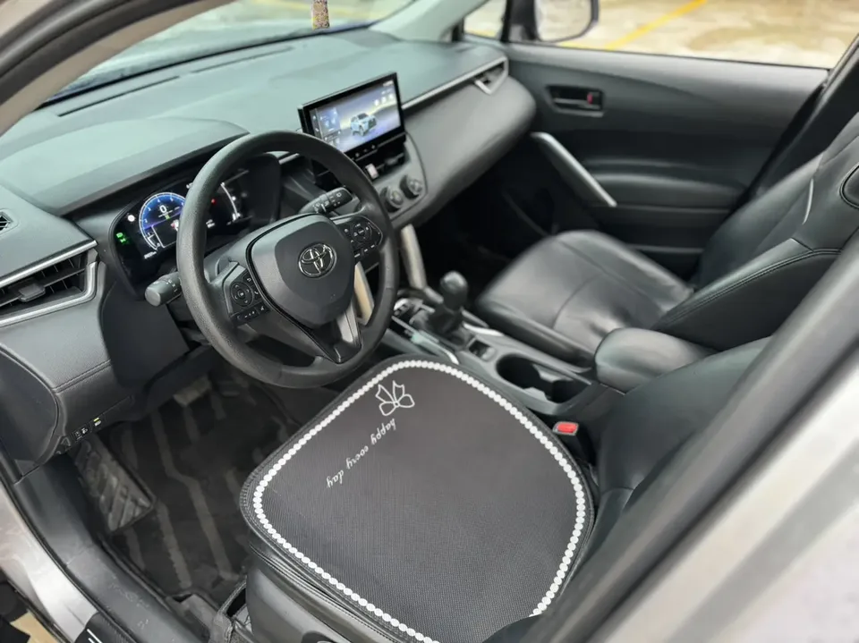 Toyota CorollaCross 2.0L CVT Pioneer Edition 2023 — миниатюра 5