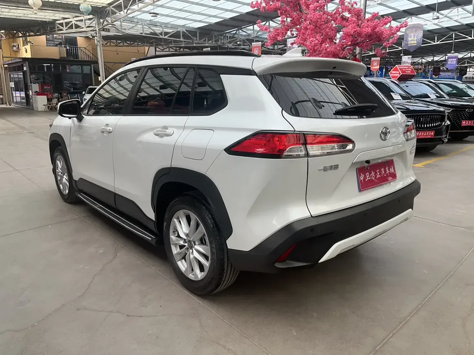 Toyota CorollaCross 2.0L CVT CARE Edition 2023 — миниатюра 4