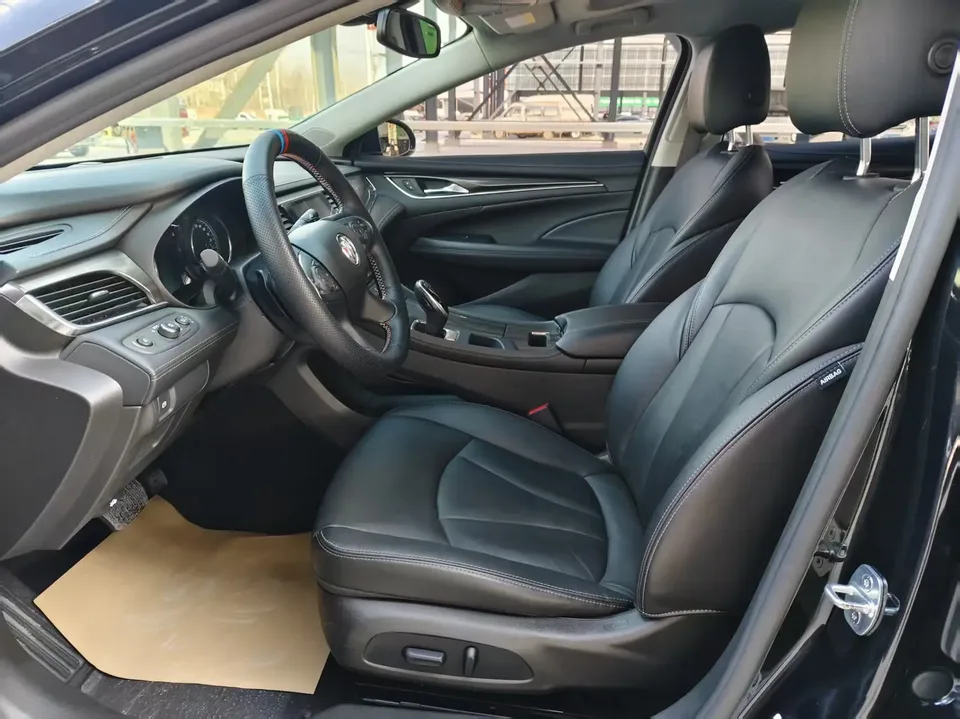 Buick LaCrosse LaCrosse 2021 652T Luxury 2022 — миниатюра 3