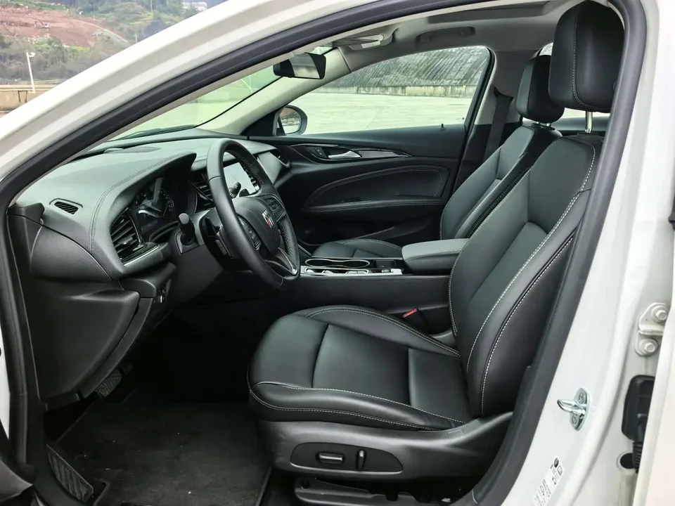 Buick Majesty Regal 2024 25T Super Edition 2024 — миниатюра 5