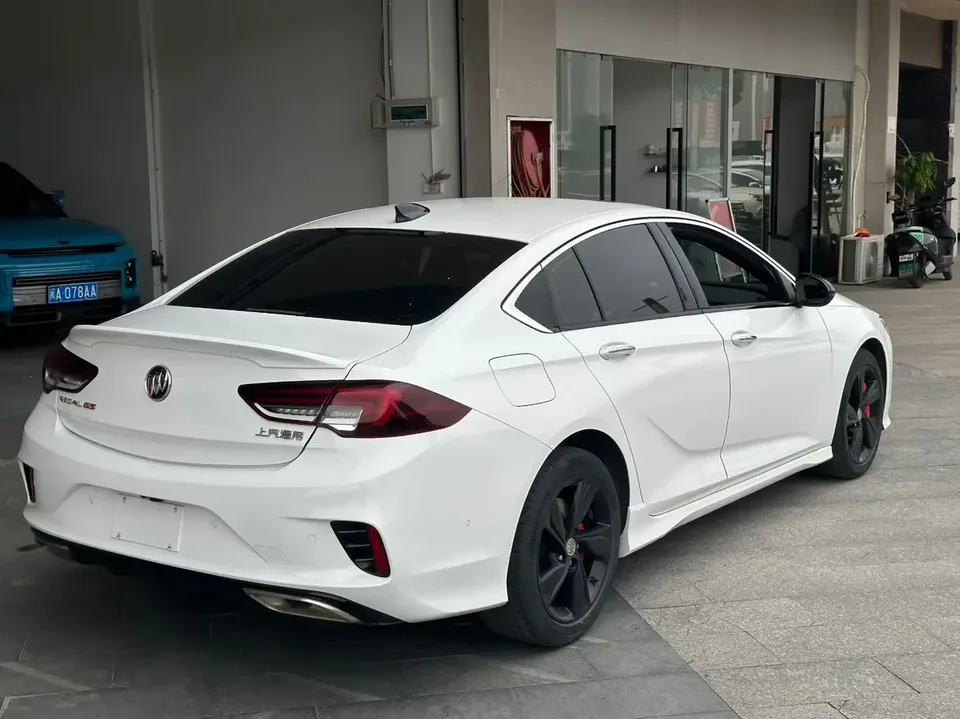 Buick Majesty Regal 2021 GS 28T Premium Edition 2022 — миниатюра 2