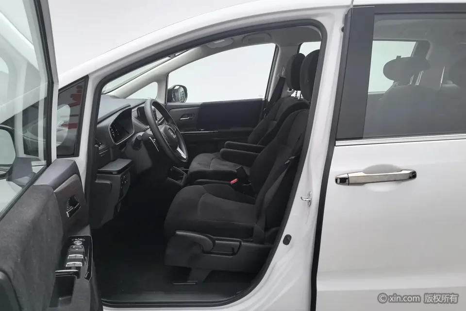 Honda Odyssey Odyssey 2024 2.0L Sharp Enjoy Edition 2025 — миниатюра 4