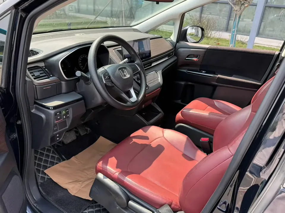 Honda Odyssey Odyssey 2024 2.0L Sharp Enjoy Edition 2024 — миниатюра 3