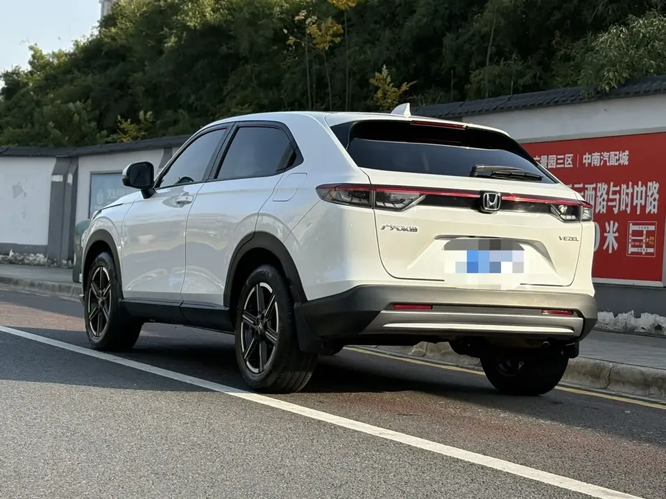 Honda VEZEL 1.5L CVT technology version 2023 — миниатюра 2