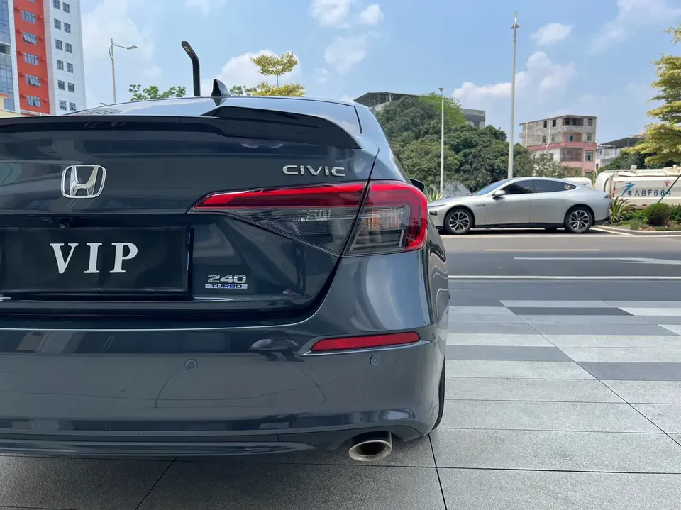Honda CIVIC 2022 Civic 240TURBO CVT Ignition Edition 2023 — миниатюра 3