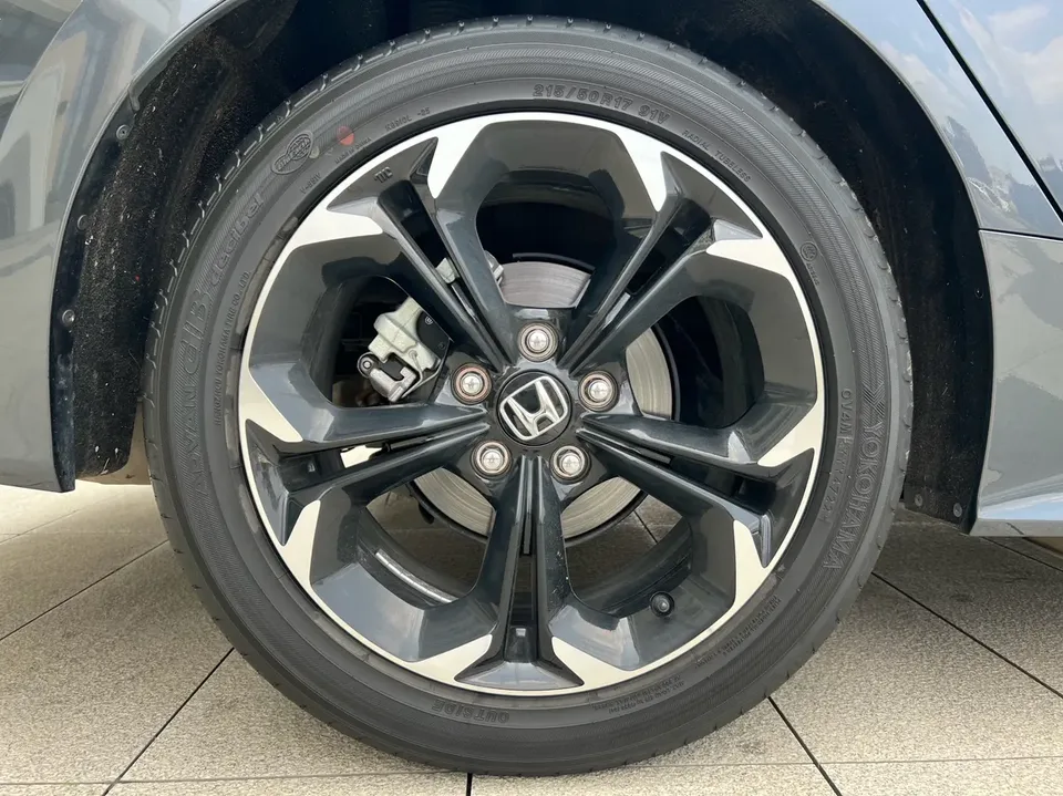 Honda CIVIC 2022 Civic 240TURBO CVT Ignition Edition 2023 — миниатюра 5