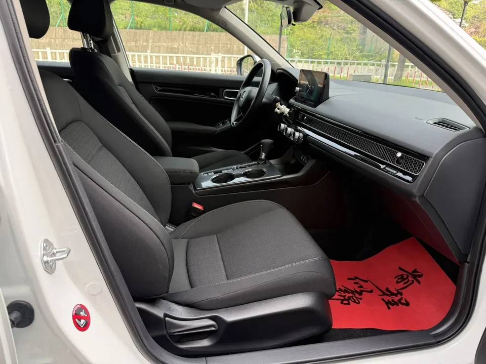 Honda CIVIC 2022 Civic 240TURBO CVT Dynamic Edition 2025 — миниатюра 5