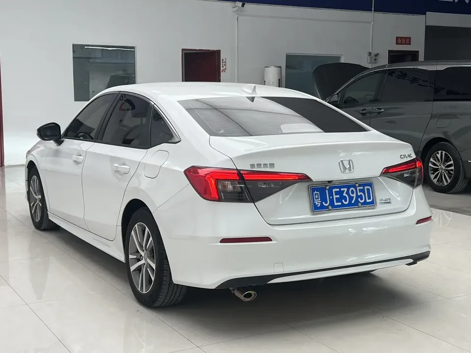 Honda CIVIC Civic 240TURBO CVT Dynamic C-position Customer Special Edition 2023 — миниатюра 4