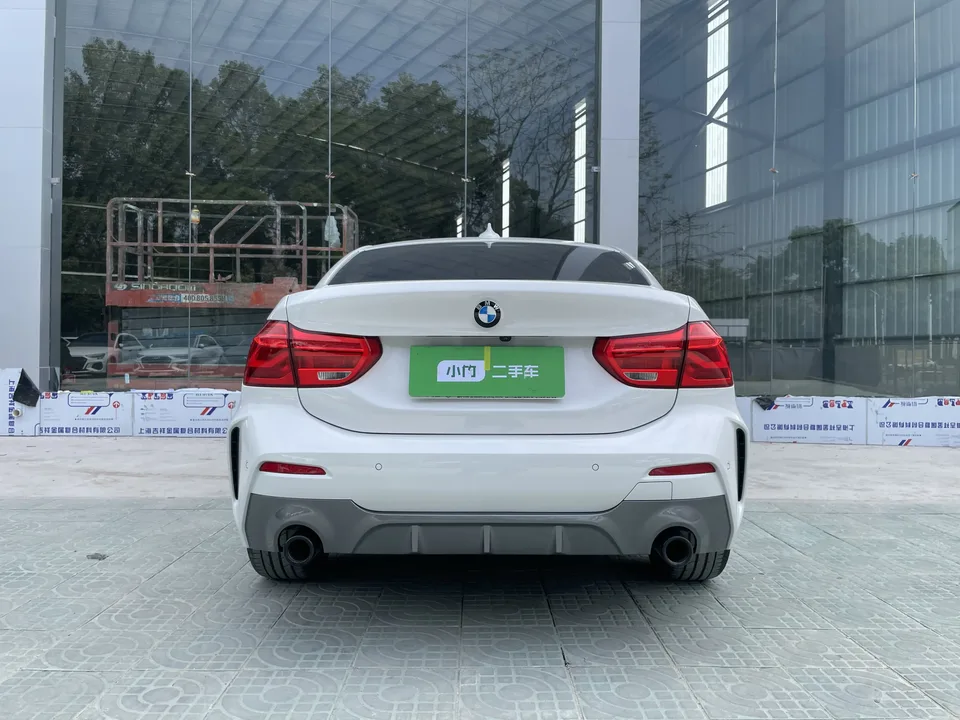 BMW 1 Series BMW 1 Series 2021 120i M Sport Night Edition 2022 — миниатюра 2