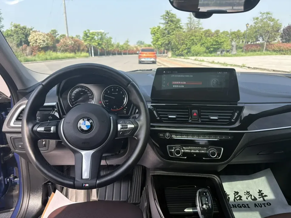 BMW 1 Series facelift 125i M Sport Night Edition 2022 — миниатюра 4