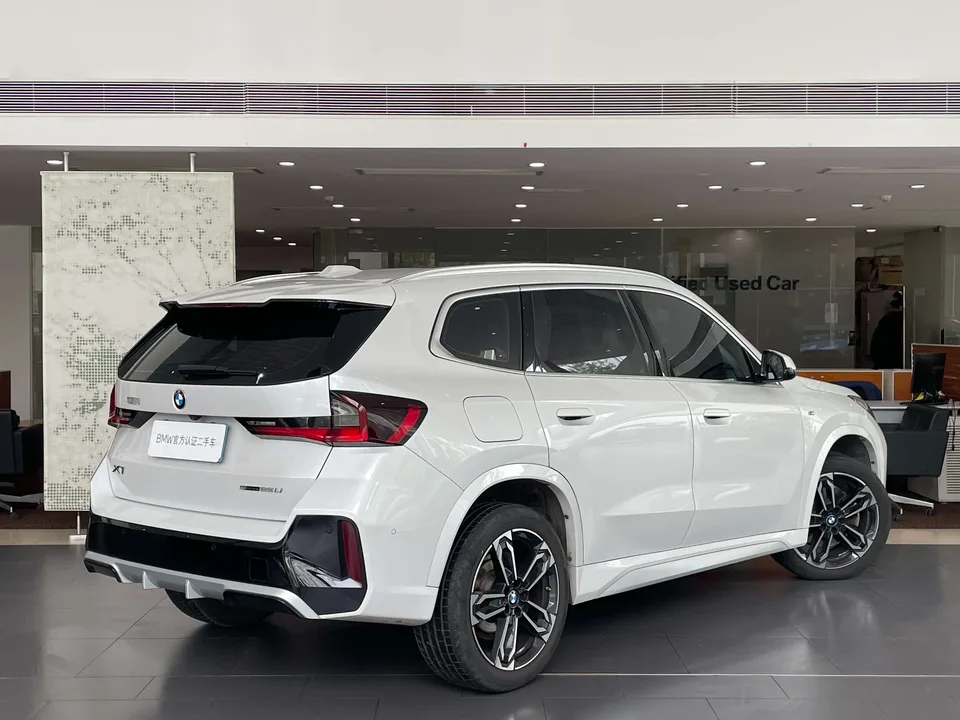 BMW X1 sDrive25Li M Sport Package 2024 — миниатюра 2