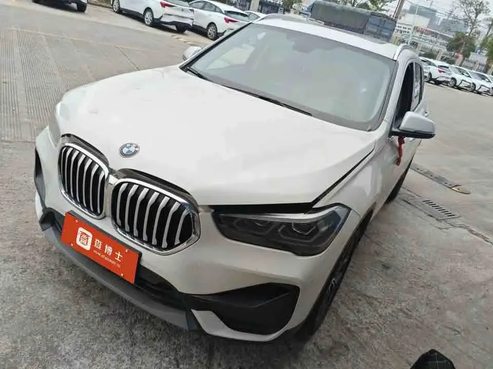 BMW X1 BMW X1 2022 sDrive25Li Leading Edition 2023 — миниатюра 4