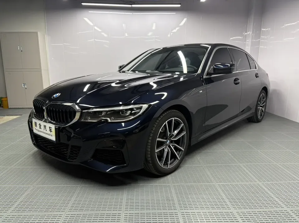 BMW 3 Series 2022
