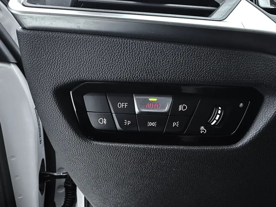 BMW 3 Series BMW 3 Series 2023 320Li M Sport Package 2023 — миниатюра 4