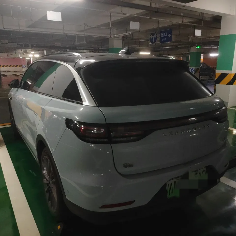Leapmotor Zero running C11 Pure Electric 580 Premium Edition 2024 — миниатюра 5