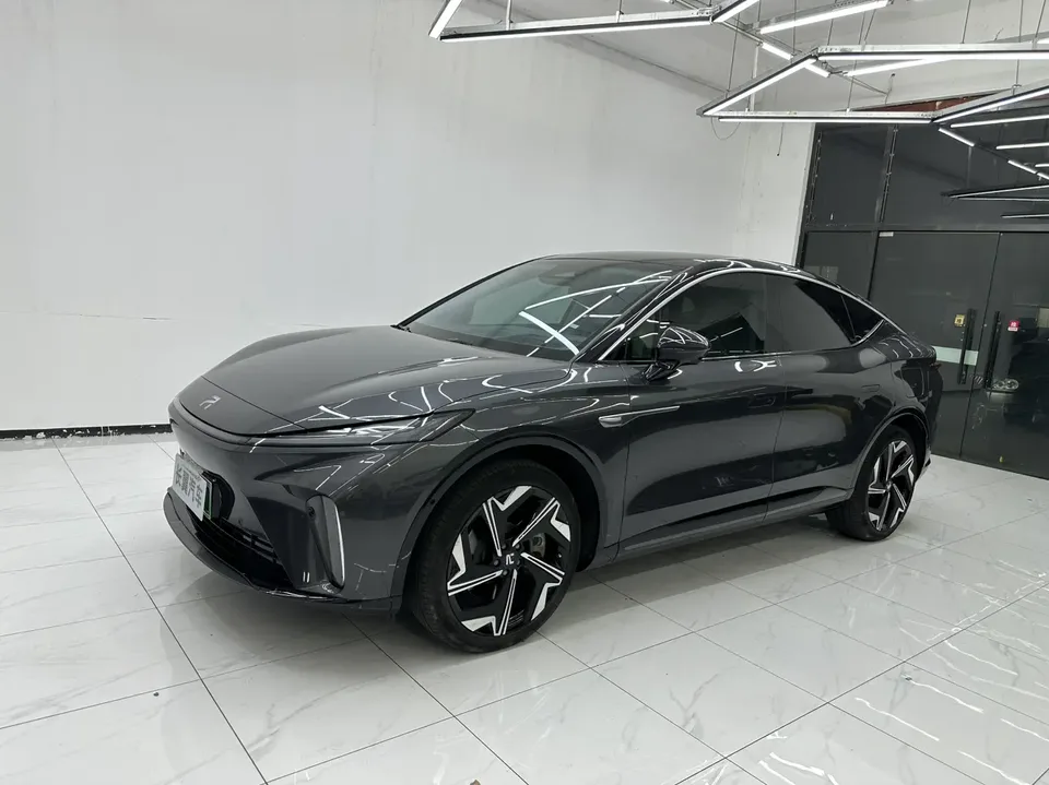 Rising Auto Feifan R7 2024