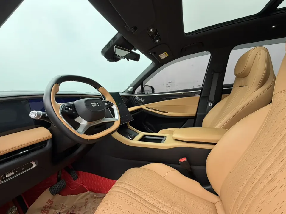 Geely Galaxy L7 1.5T DHT 115km Starship 2023 — миниатюра 3