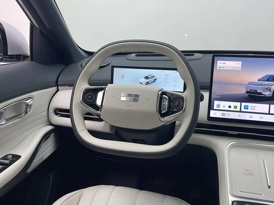 Geely Galaxy Starship 7 EM-i Galaxy Starship 7 EM-i 2025 120KM Exploration+ Edition 2025 — миниатюра 5