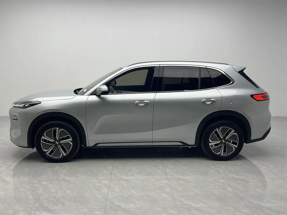 Geely Galaxy Starship 7 EM-i 2025