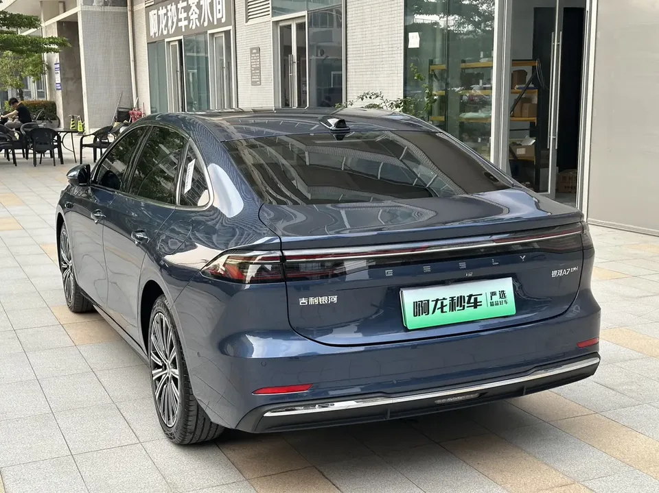 Geely Galaxy A7 PHEV 150km Starship Edition 2025 — миниатюра 2