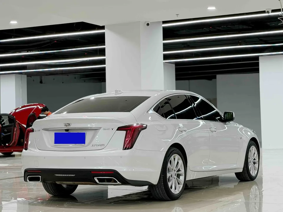 Cadillac CT5 28T Luxury Standard Edition 2023 — миниатюра 2