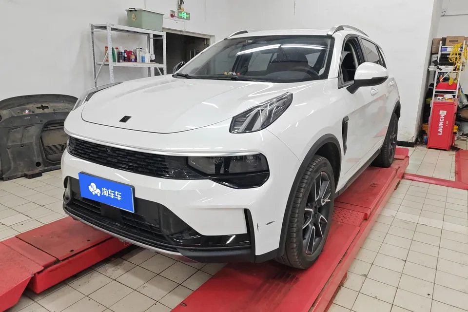 Lynk & Co 01 2023