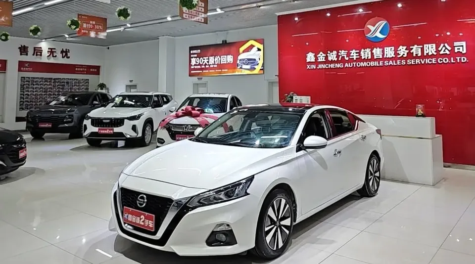 Nissan Altima Teana 2021 Teana 2021 2.0L XL Comfort Edition 2022 — photo 1, buy with delivery to Moscow