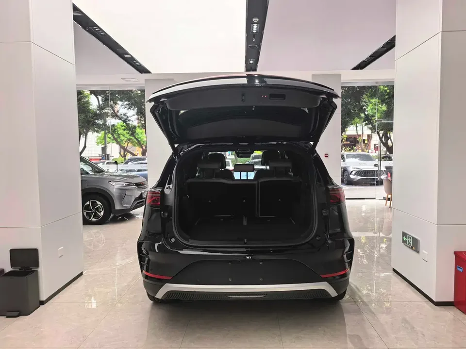 BYD Tang DM Intelligent Driving Edition DM-i 115KM Flagship Model 2025 — миниатюра 5