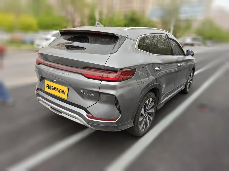 BYD Song PLUS DM DM-i Honor Edition 110KM Flagship Model 2024 — миниатюра 4