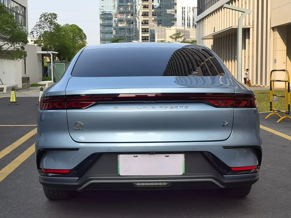 BYD Han DM Chinese DM 2023 DM-i Champion Edition 121KM Premium 2023 — thumbnail 5