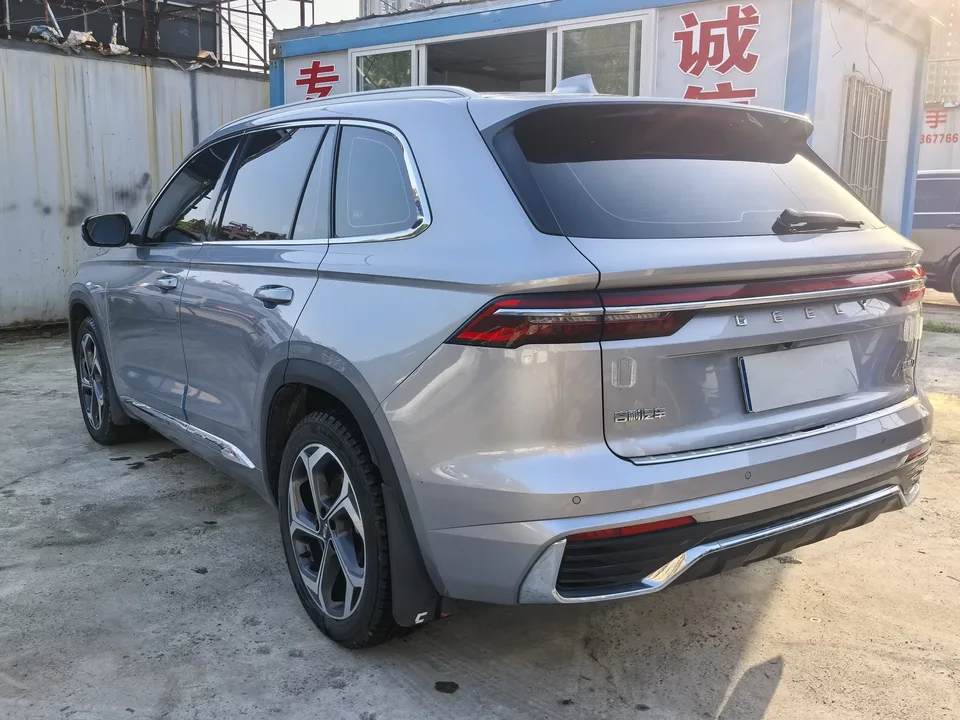 Geely Monjaro 2.0TD DCT EVO 2WD Luxury Edition 2022 — миниатюра 4