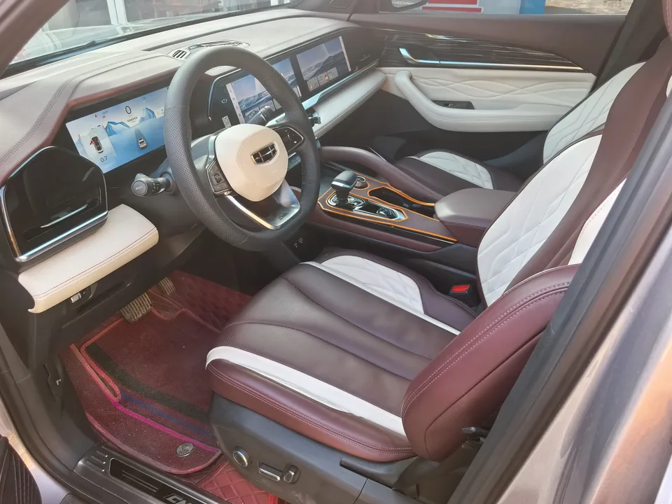 Geely Monjaro 2.0TD DCT EVO 2WD Luxury Edition 2022 — миниатюра 5