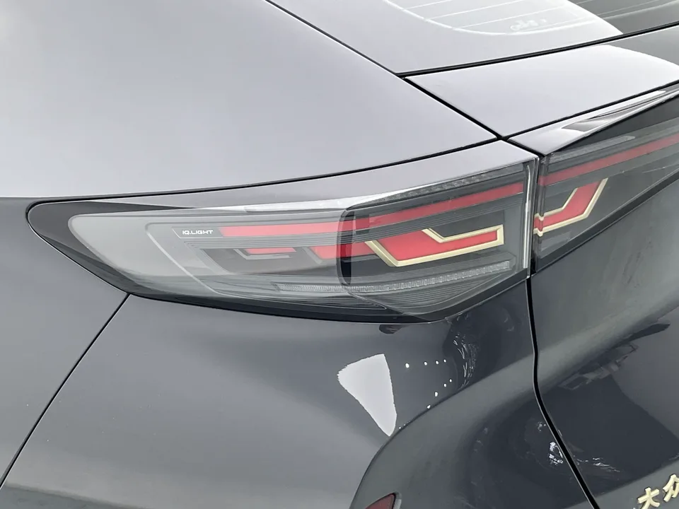Volkswagen With the crowd06 Ultra facelift with long battery life 2025 — миниатюра 2