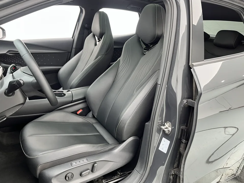Volkswagen With the crowd06 Ultra facelift with long battery life 2025 — миниатюра 4