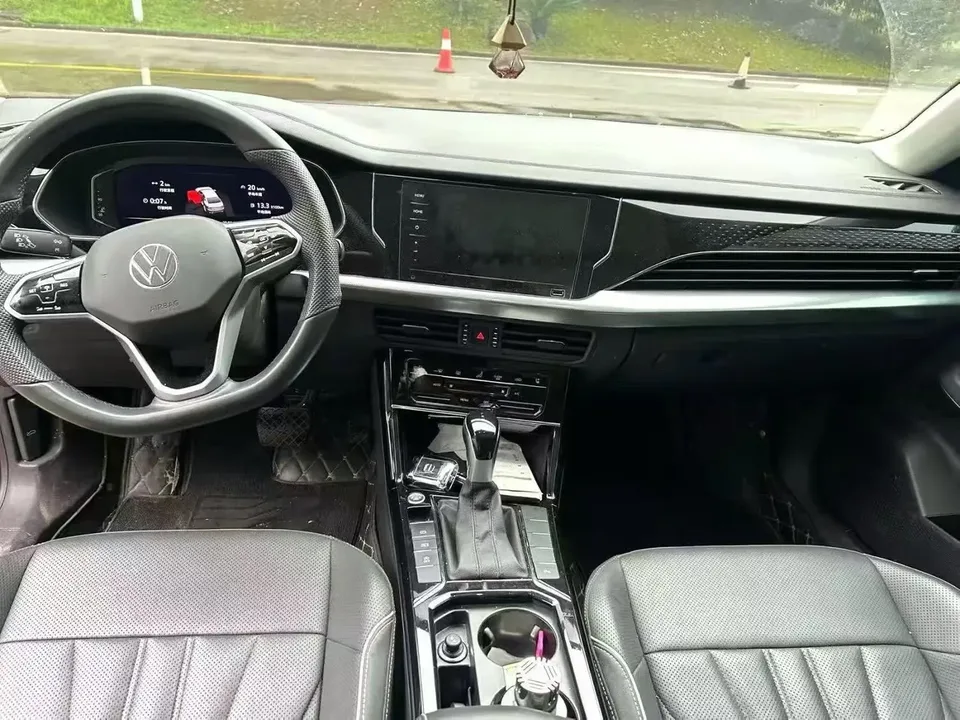 Volkswagen Passat Passat 2023 330TSI Elite Edition 2023 — миниатюра 4