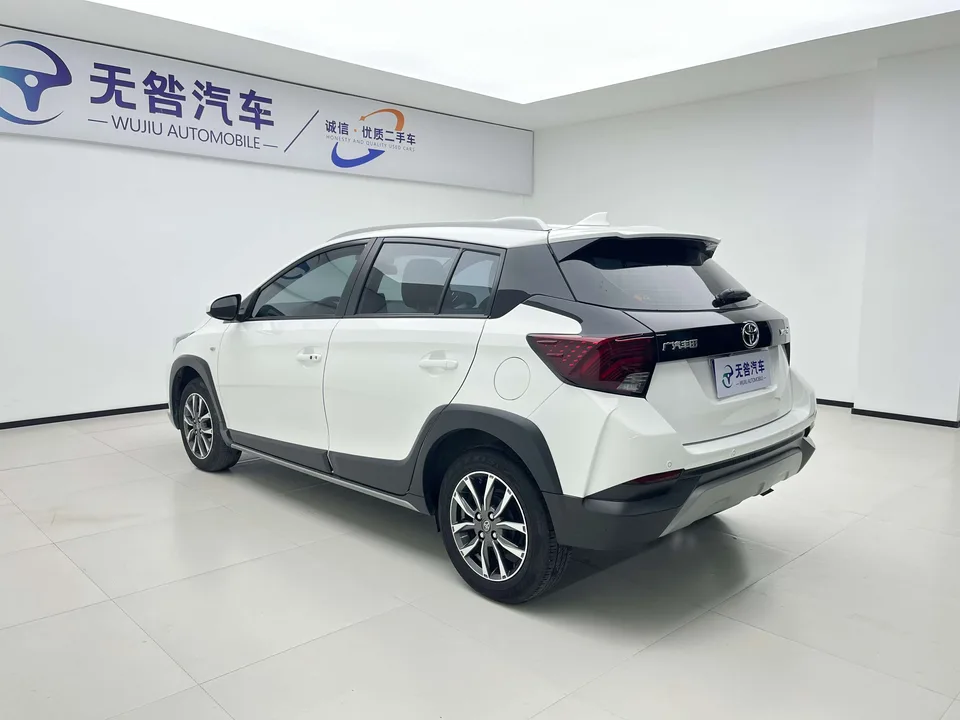 Toyota Yaris L YARiS L Zhixuan 2022 Zhixuan X 1.5L CVT leading PLUS version 2022 — миниатюра 3