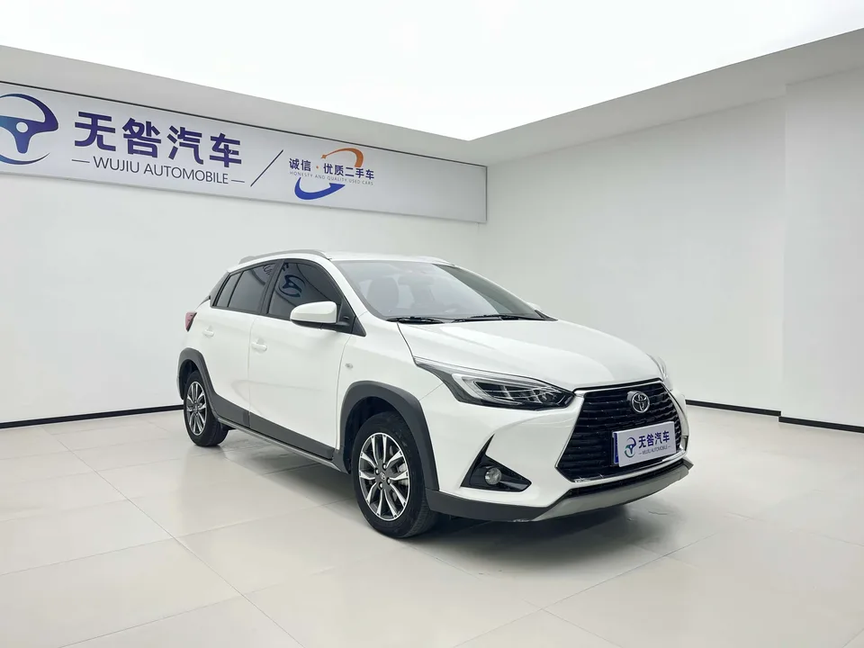 Toyota Yaris L 2022