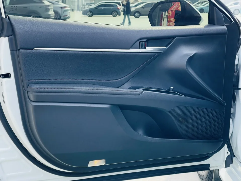 Toyota Camry 2.0GVP Leading Edition 2023 — миниатюра 3
