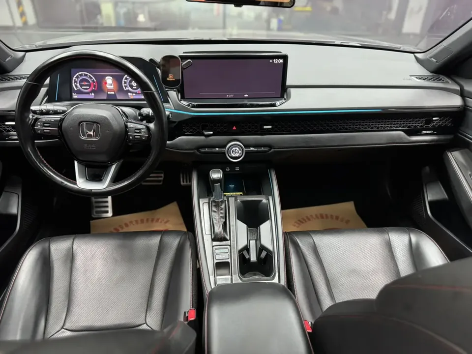 Honda Accord RuiTong 260TURBO flagship version 2023 — миниатюра 3