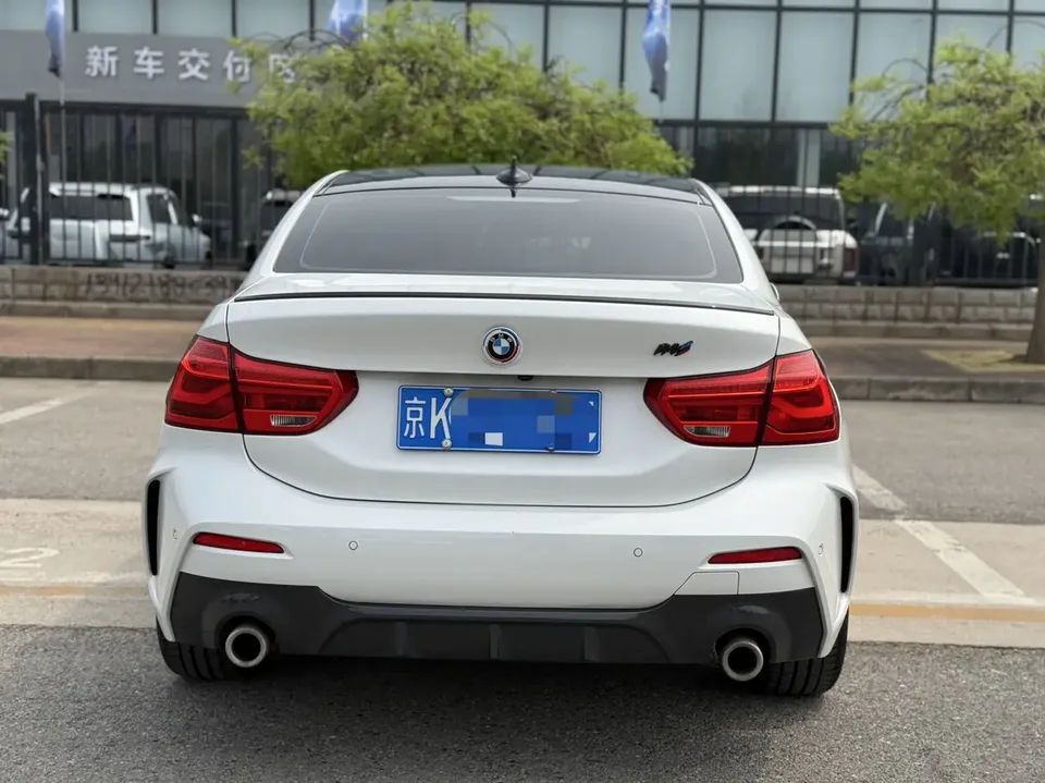 BMW 1 Series BMW 1 Series 2023 120i M Sport 2023 — миниатюра 2