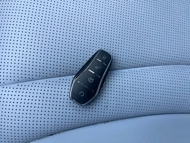 BYD Seal DM Seal DM 2023 DM-i 1.5L 121KM Luxury 2024 — thumbnail 5